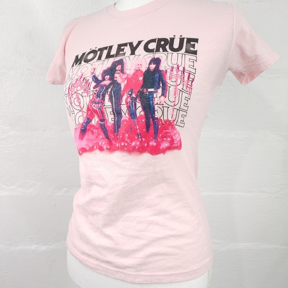 Mötley Crüe Women's Short Sleeve Pink Tee - Picture 12 of 14